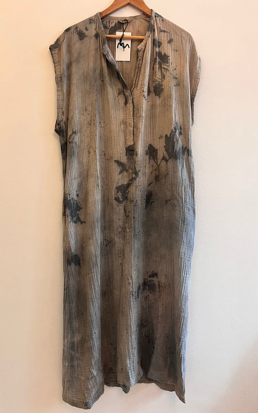 Lounge Dress Lake view- small