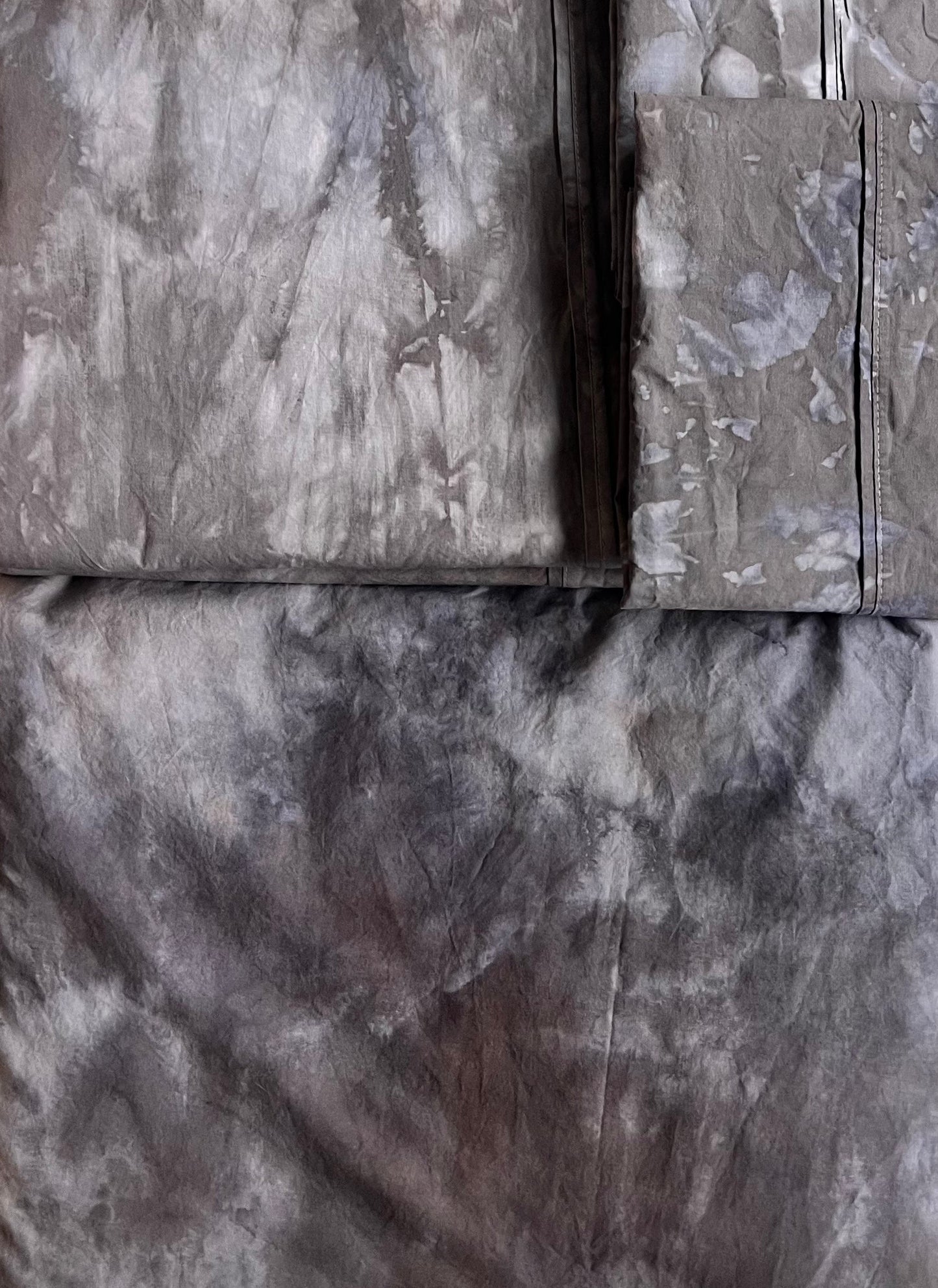 Naturally dyed queen size sheet set