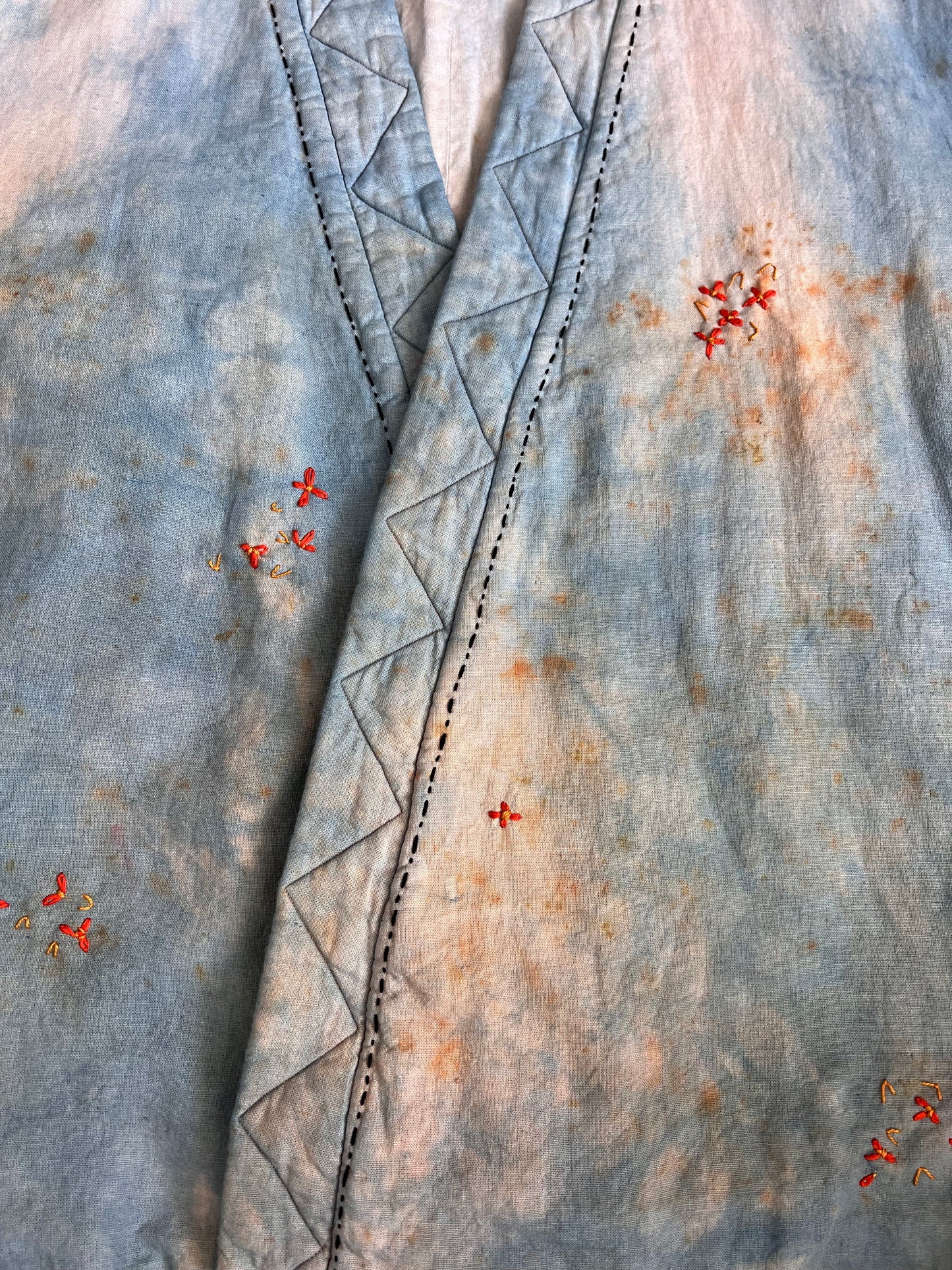 Bubble Wrap Linen Coat Indigo Blossom with embroidery